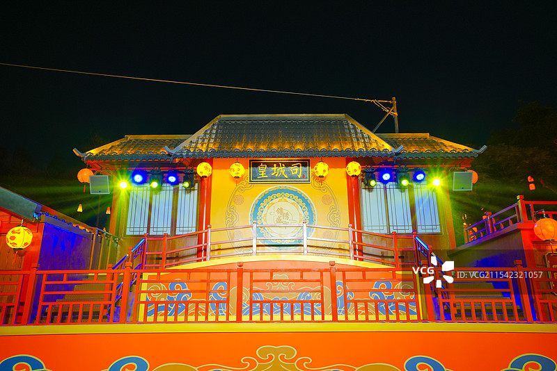 中国广东省深圳市南山区，锦绣中华民俗村，大唐盛世繁华夜景，古镇夜景之美！图片素材