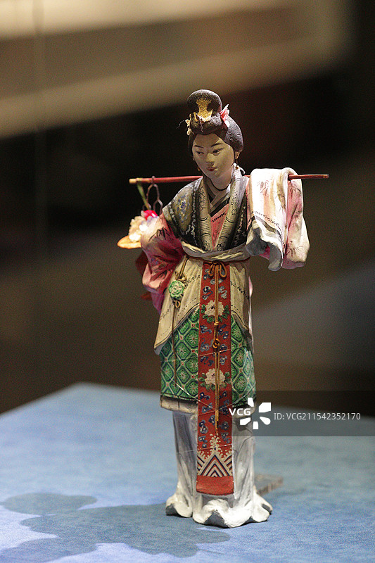 泥人张—黛玉葬花图片素材