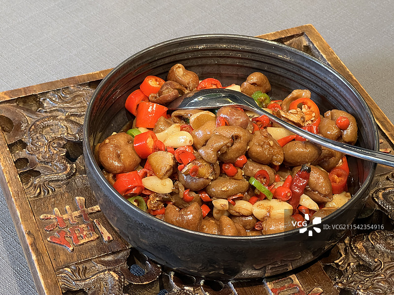 干锅肥肠图片素材