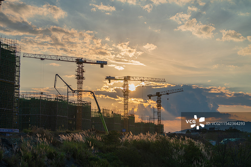 江西省赣州市宁都县水东工业园登峰·悦江府建设现场图片素材