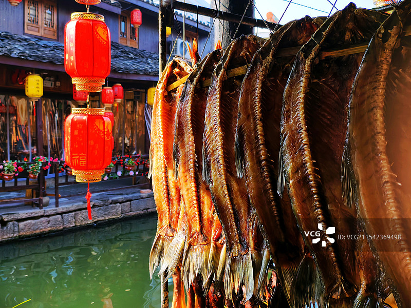 年味渐浓.寻味绍兴～晒制“酱货”是绍兴独特的年俗文化图片素材