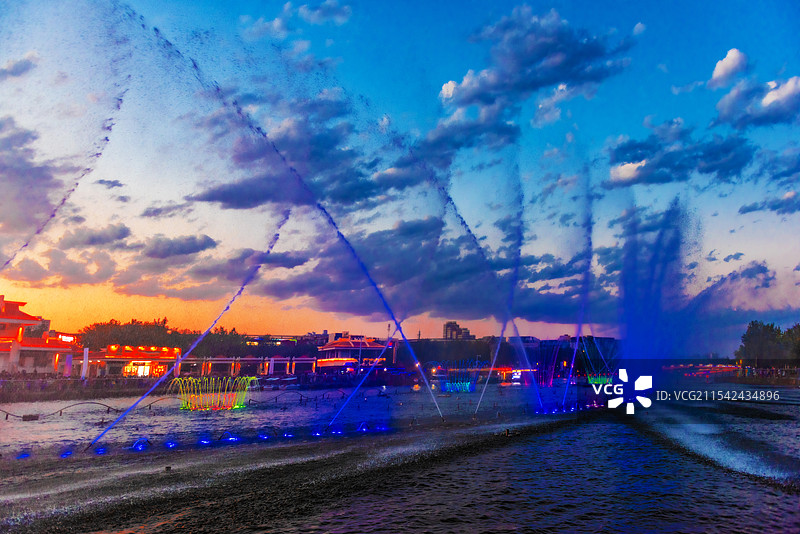 克拉玛依河夜景7图片素材