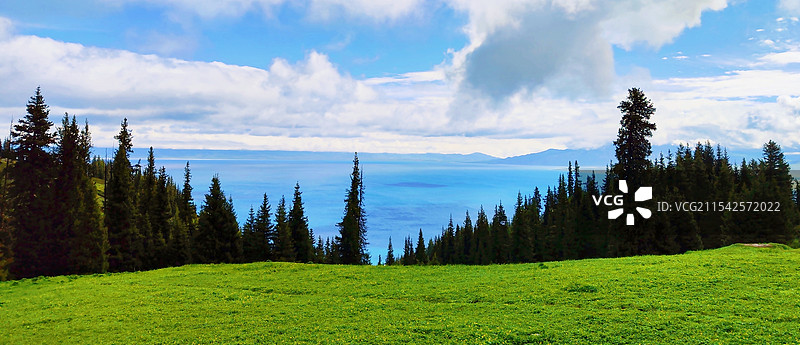 塞里木湖图片素材