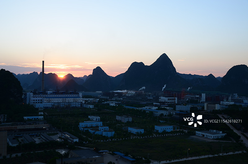 广西华银铝业有限公司氧化铝厂厂区风光图片素材