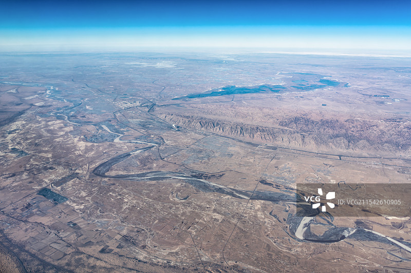 乌梁素海黄河河套平原和乌拉山高空航拍图片素材