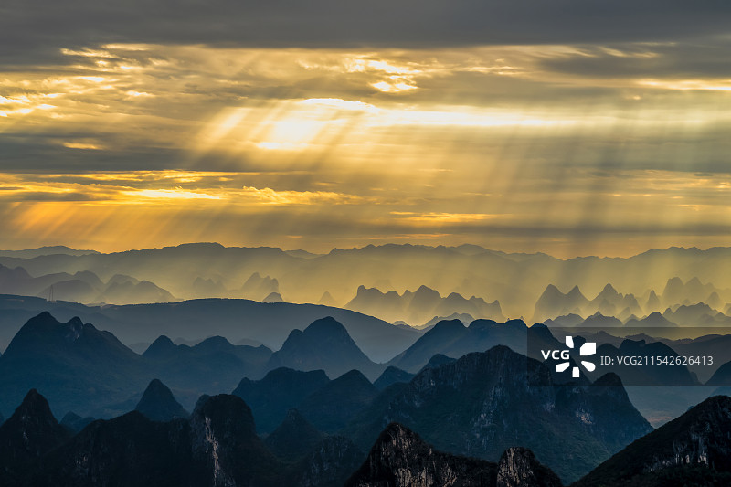 桂林尧山千里江山图图片素材