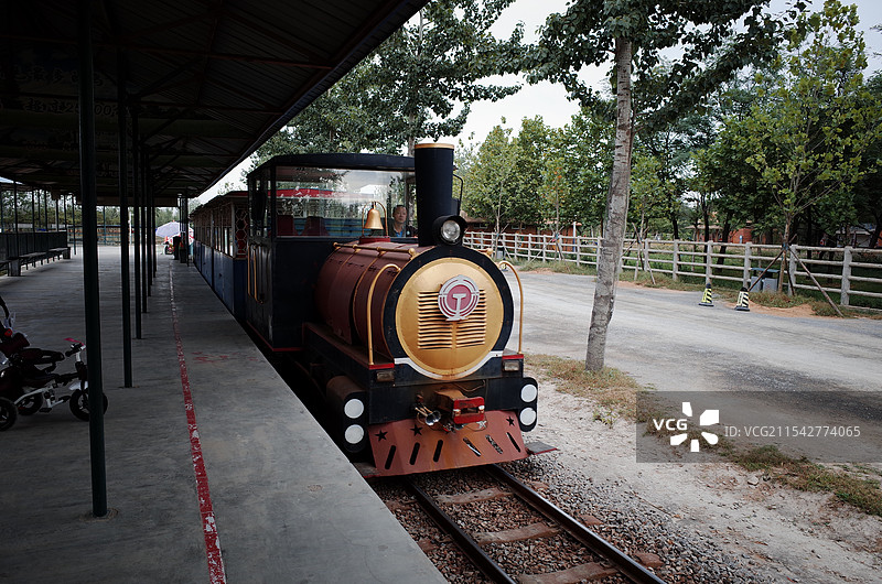 秦皇岛野生动物园的蒸汽火车图片素材