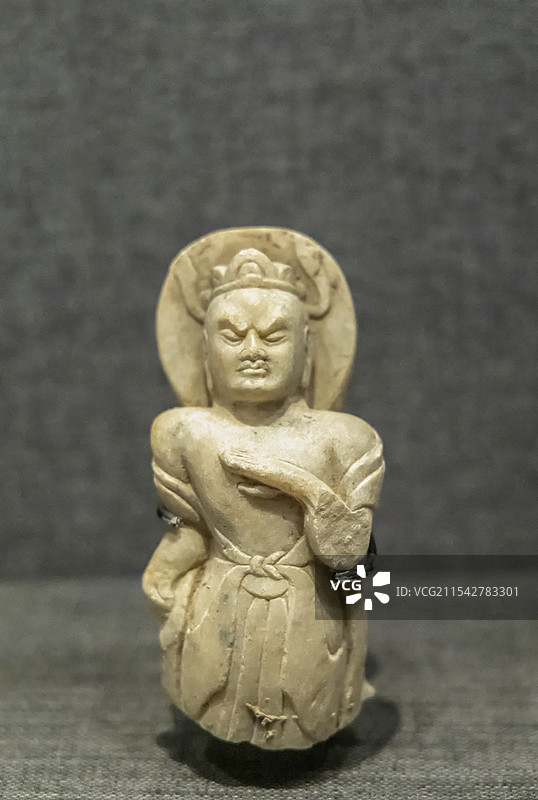 河北省邯郸市博物馆“邯郸历史文化陈列”展：汉白玉力士像（北齐，成安县南街村寺庙遗址出土）图片素材