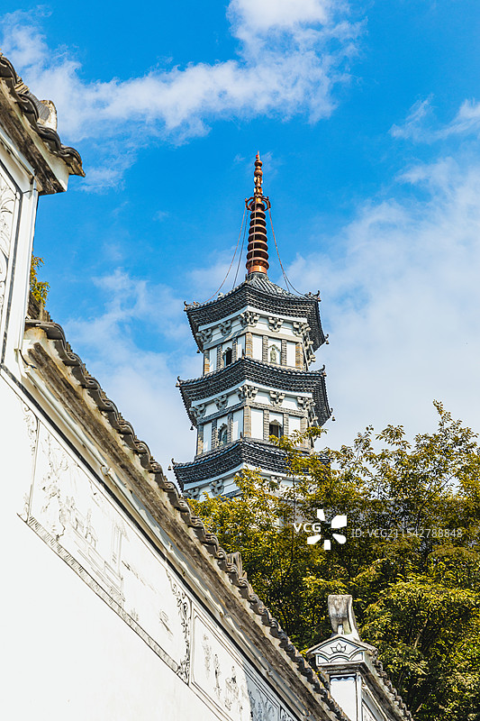 衢州府城，坐落于浙江省，是素有“围棋 仙境”“南孔 圣地”之称的衢州市，也是当地历代政治中心所在地。图片素材