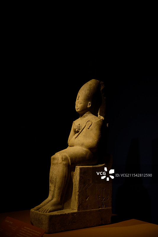 图特摩斯三世坐像 新王国时期 索哈杰省博物馆藏 摄于上海博物馆“金字塔之巅：古埃及文明大展”图片素材
