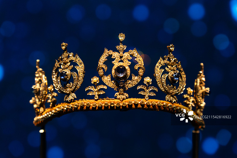 广东省博物馆展品：丹麦泰拉公主蓝宝石钻石冠冕（约1920年）图片素材