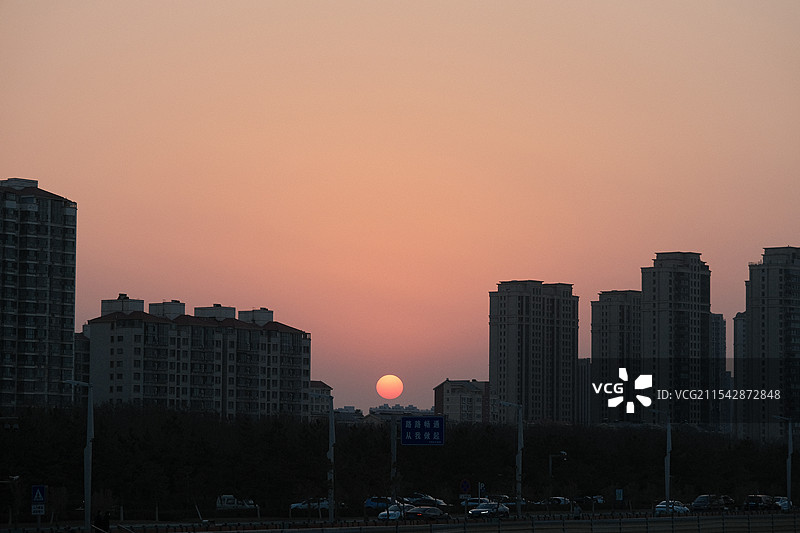 烟台金沙滩公园的落日图片素材