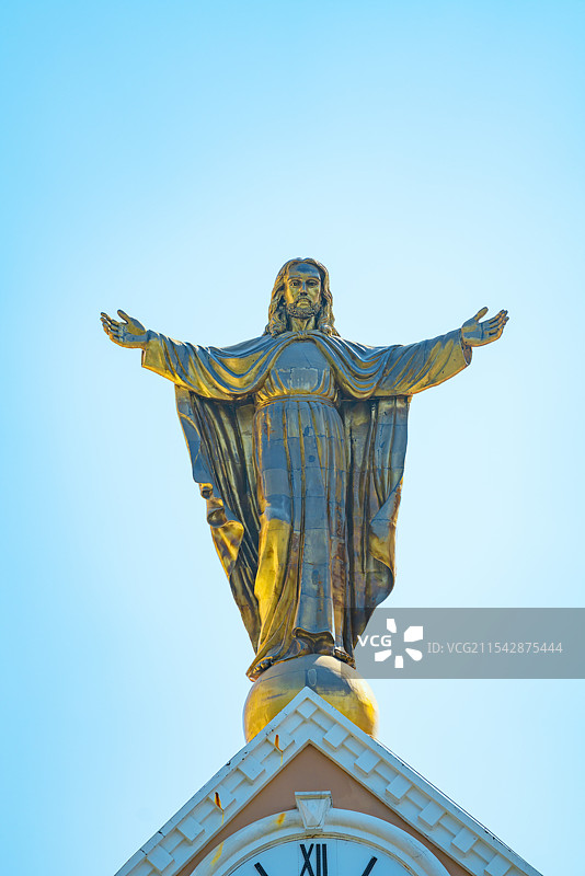 中国广东省深圳市宝安区，尖岗山，天主教深圳宝安耶稣君王堂，建筑之美！图片素材