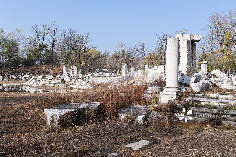 2023年11月14日，北京圆明园遗址公园，西洋楼遗址景区冬季的照片。图片素材