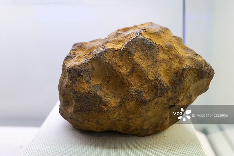 铁陨石 俄罗斯马加丹陨落 山东地质博物馆图片素材