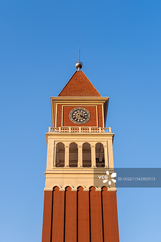 盐城聚龙湖景区欧风花街图片素材