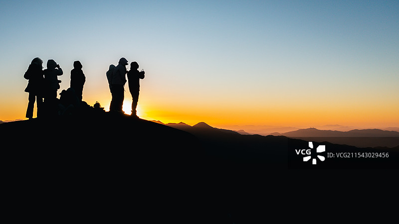 九仙山日出剪影图片素材