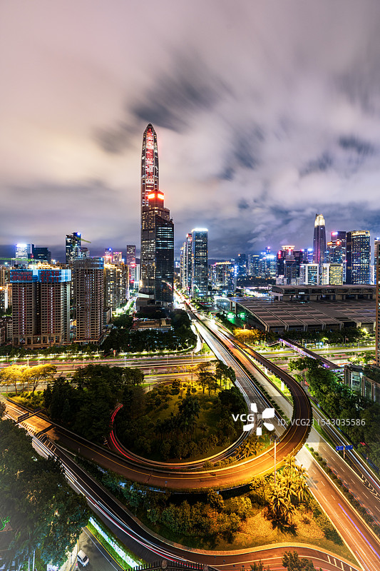 城市里市区建筑夜景风光图片素材