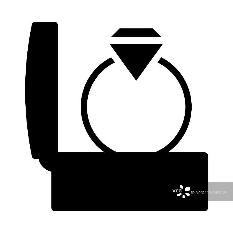 钻石订婚戒指在盒子里的概念图片素材