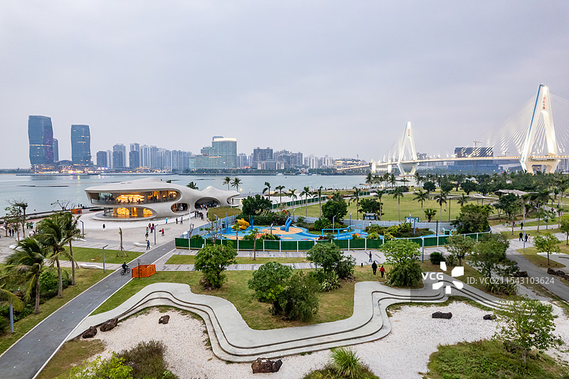 航拍世纪公园云洞图书馆，中国海南省海口市秀英区图片素材