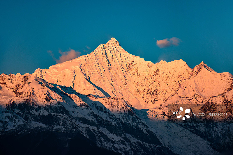 梅里雪山图片素材