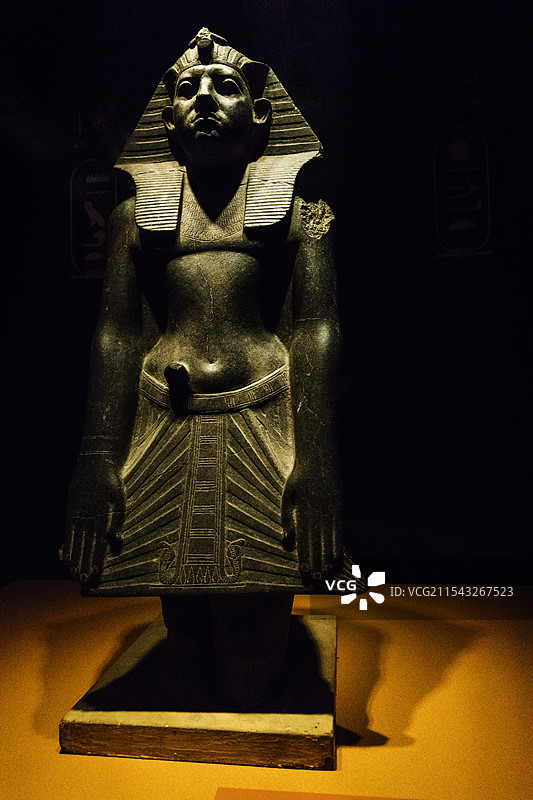 阿蒙涅姆赫特三世像第12王朝（公元前1985-前1773年）1901-1905年与卡纳克出土埃及国家图片素材