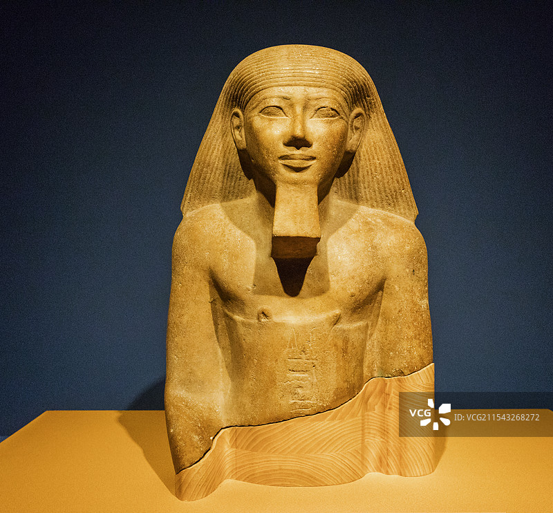 戴有假胡须的国王像新王国时期（公元前1550-前1069年）索哈杰省博物馆藏图片素材