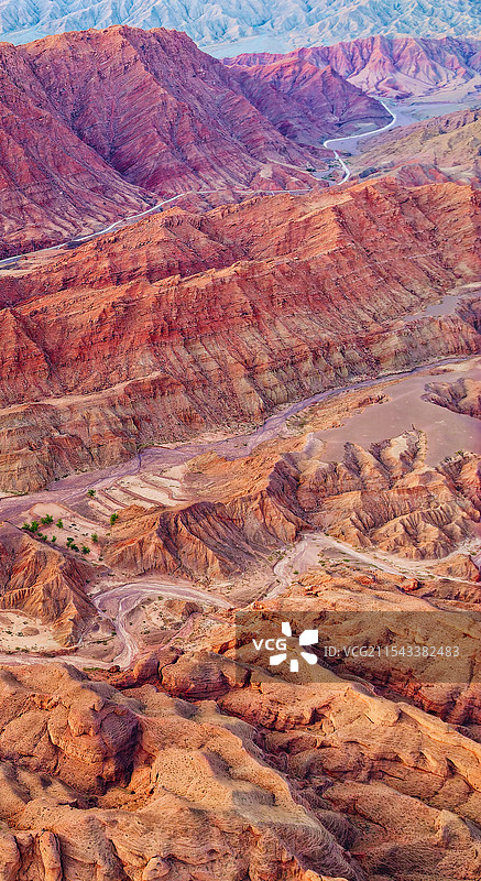 航拍竖画幅西北高原五彩山峰雄浑自然风光图片素材