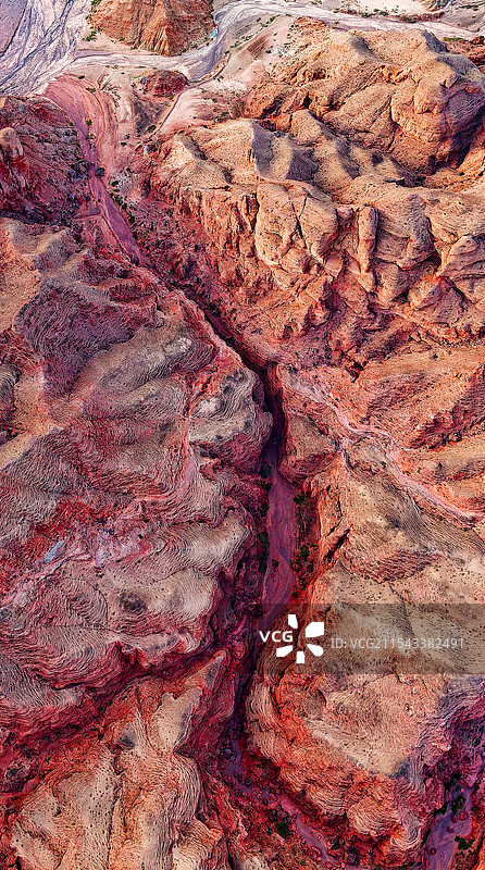 航拍竖画幅西北高原五彩山峰雄浑自然风光图片素材