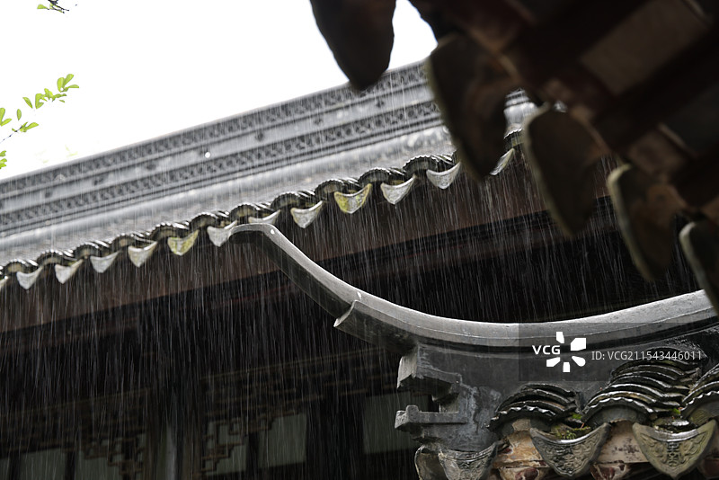雨中拙政园图片素材