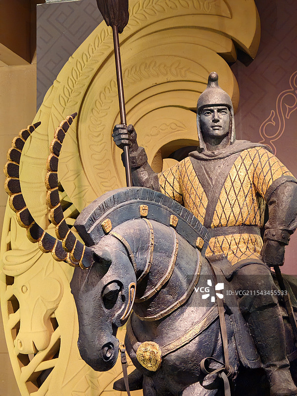 哈萨克斯坦黄金武士雕像图片素材
