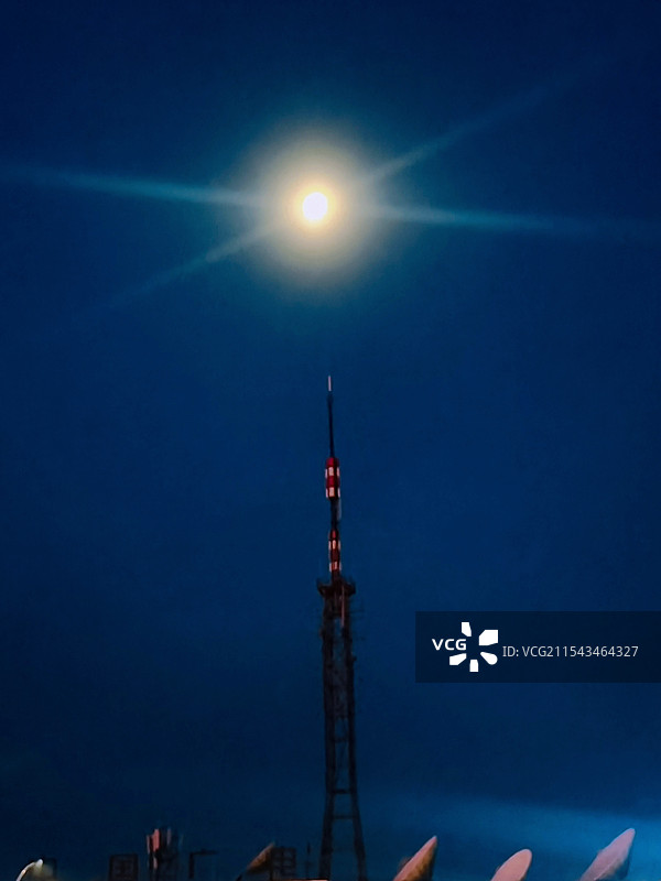 一箭穿心图片素材