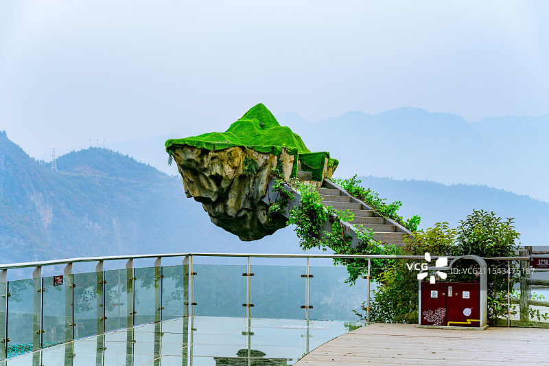 重庆巫山神女景区 悬浮岛 净云峰观景台图片素材