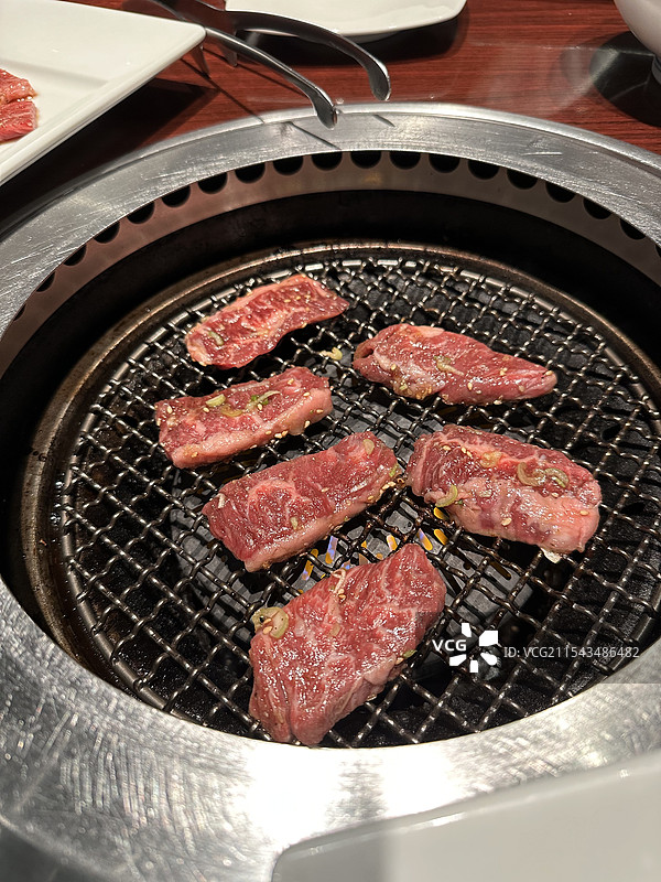 冲绳叙叙苑的烤肉图片素材