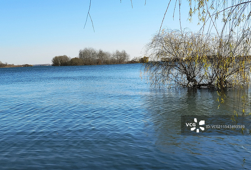 山东济宁尼山水库风光图片素材
