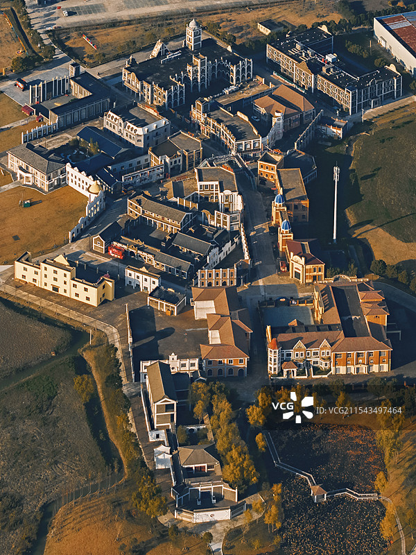 航拍盐城大纵湖的秋景图片素材