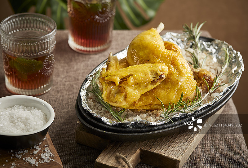 中餐美食 盐焗鸡图片素材