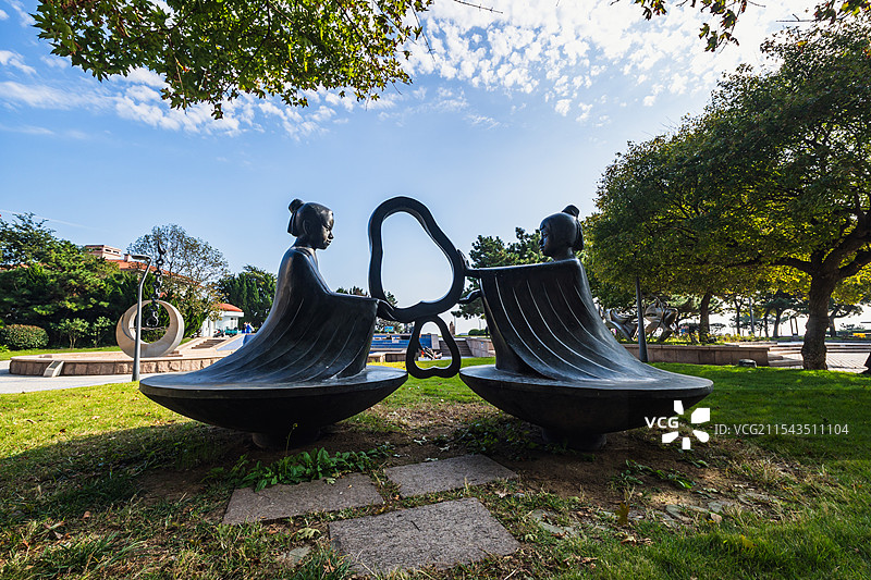 青岛海趣园 孔融让梨图片素材