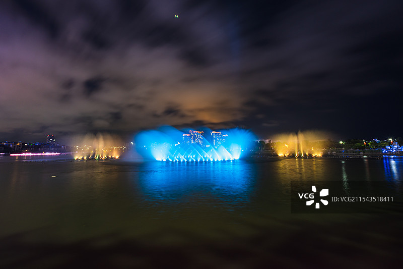 青岛城市阳台音乐灯光秀图片素材