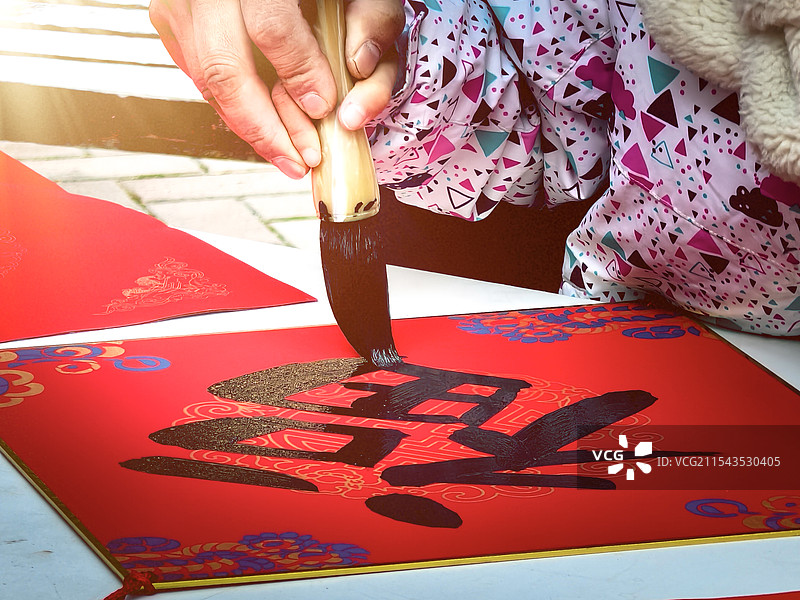 春节写春联图片素材