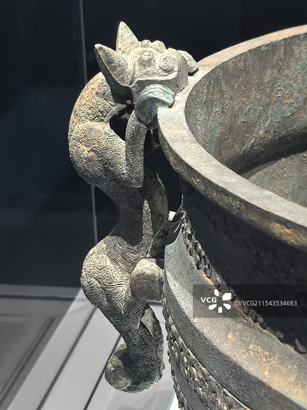 青铜器特写（狮子）图片素材