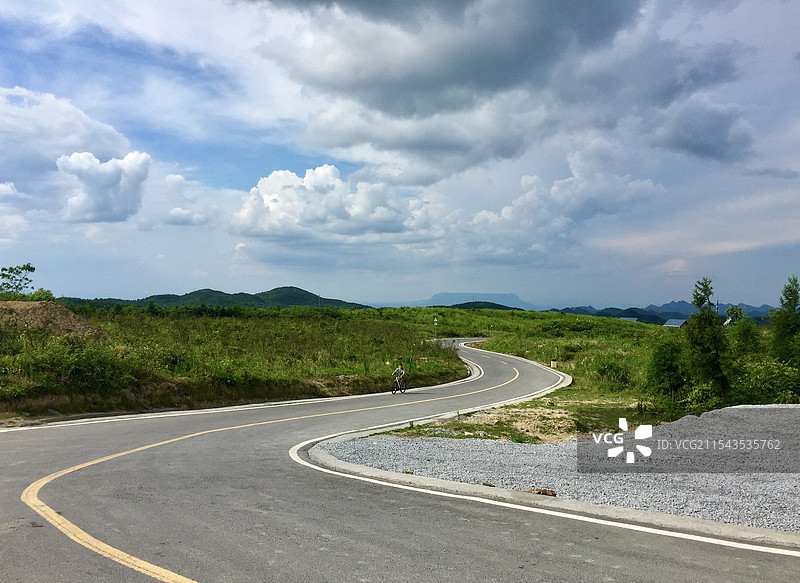 川河盖风景区骑行图片素材