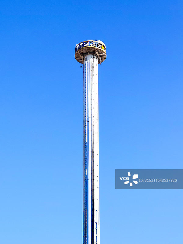 云霄跳楼机挑战极限的勇者之选图片素材