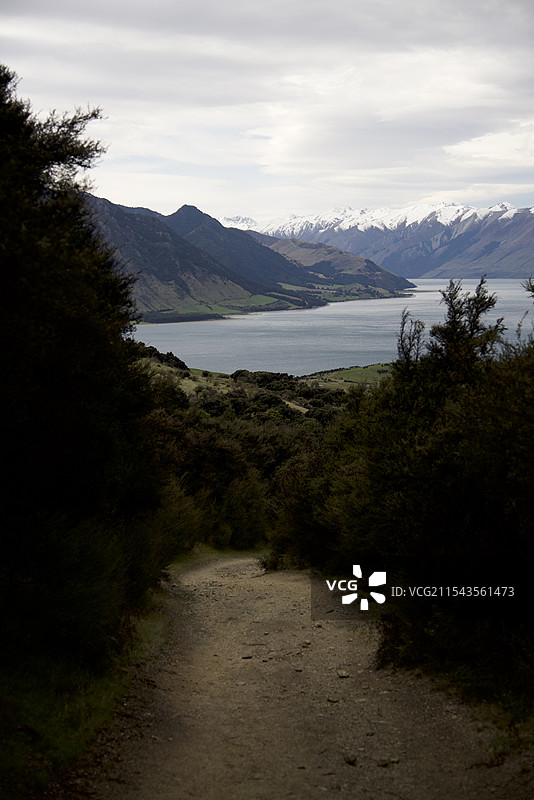 Isthmus Peak Track & Lake Hawea图片素材