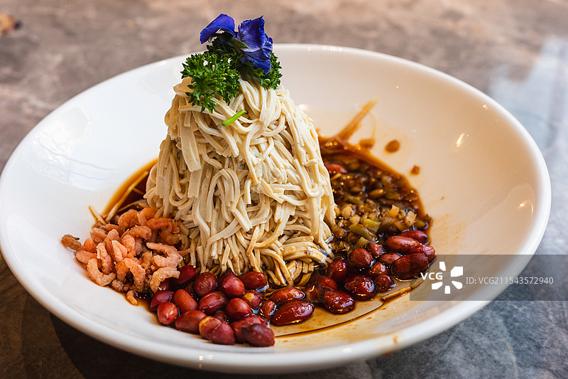 扬州传统小吃烫干丝图片素材