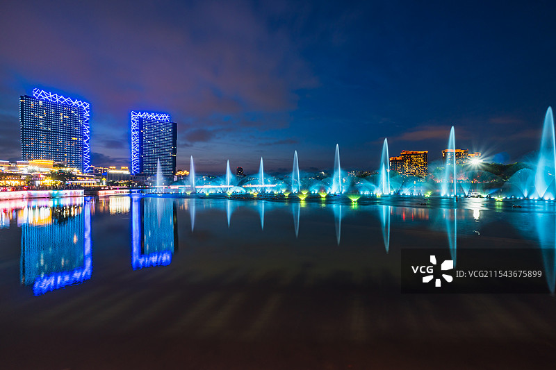 青岛城市阳台音乐灯光秀图片素材