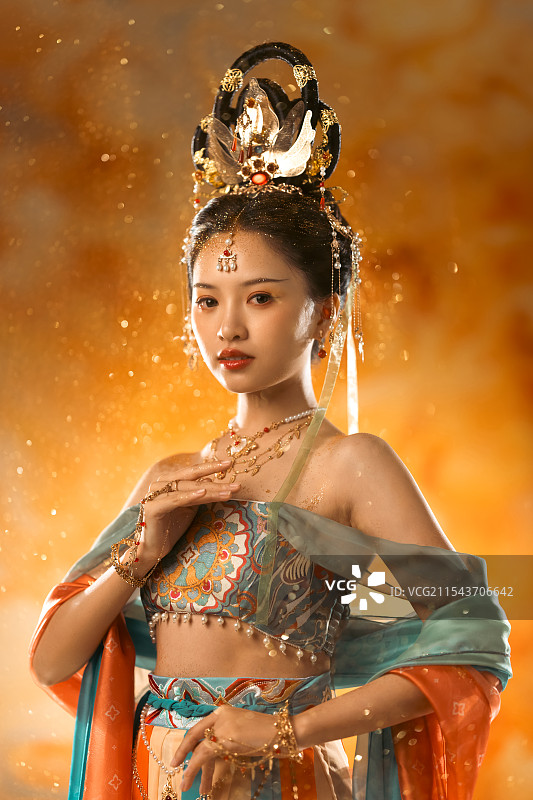 华丽的敦煌美女图片素材