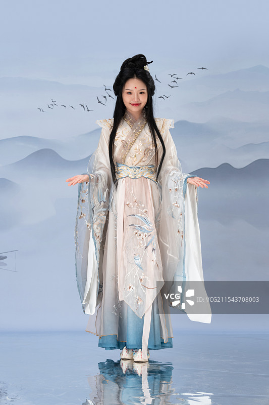 活泼的古风美女图片素材