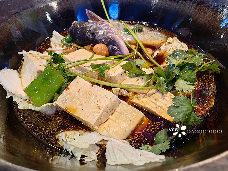 铁锅炖鱼图片素材