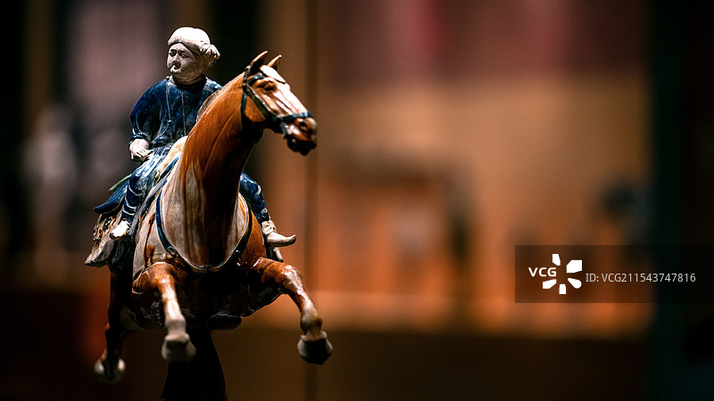 唐三彩骑马的人图片素材